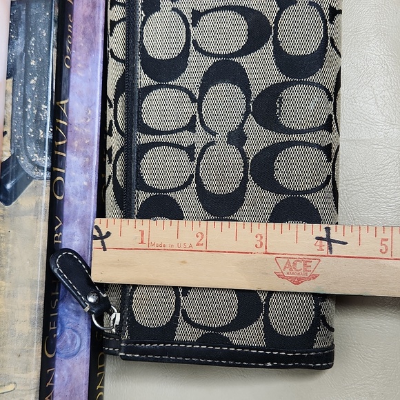 Coach Signature Leather Trim Trifold Full Size Wallet Black - Picture 4 of 7